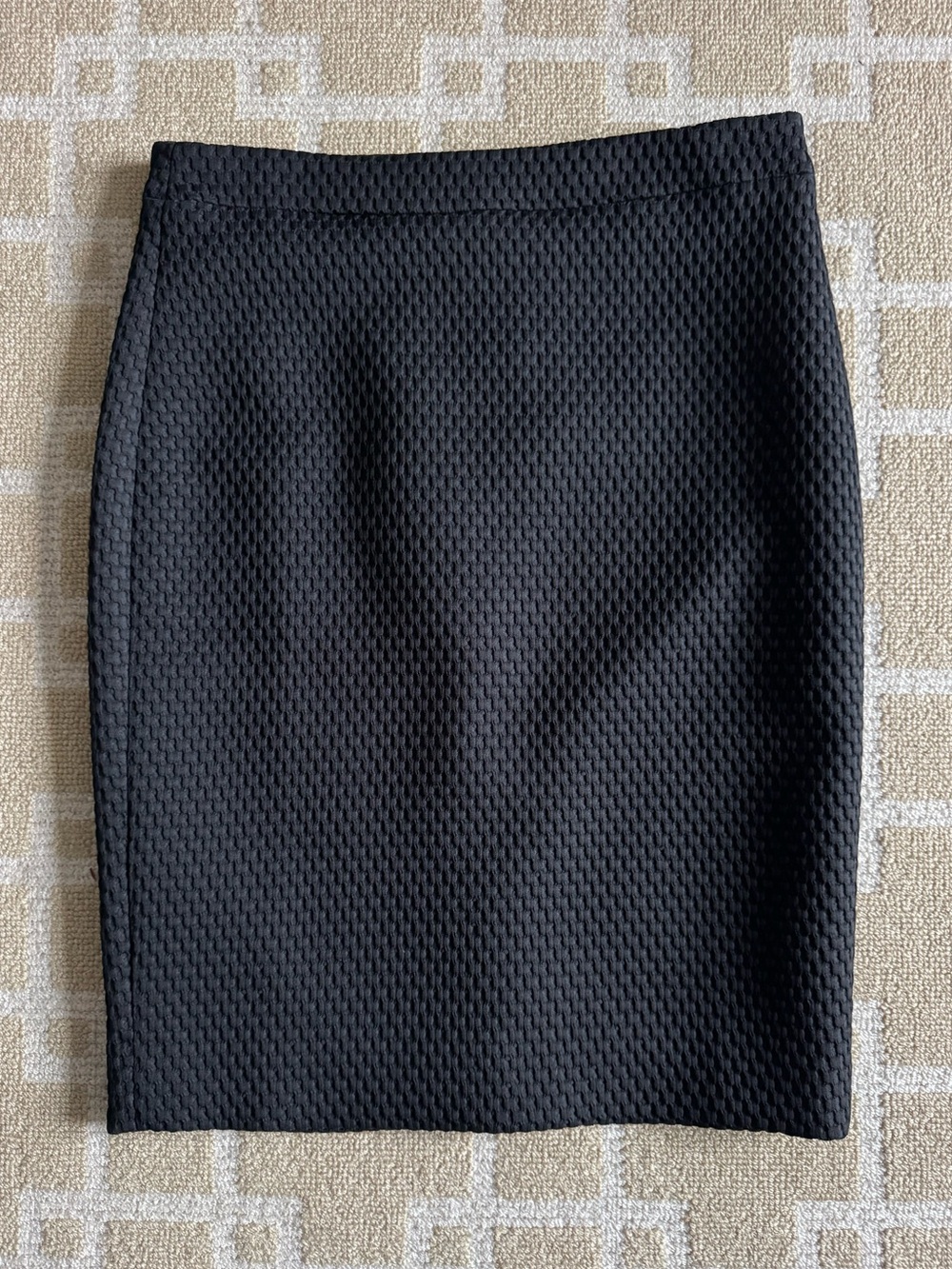 J. Crew No. 2 Black Textured Pencil Skirt Classic Office Workwear Size 4 - Picture 8 of 10